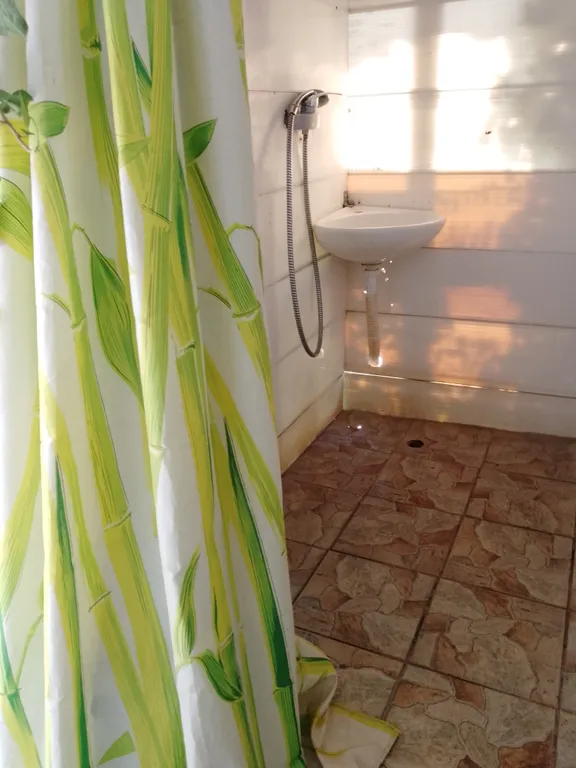 2й этаж домика в саду, 10 минут пешком до моря