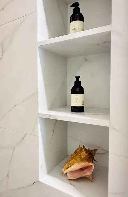 Стильные апартаменты с видом на море