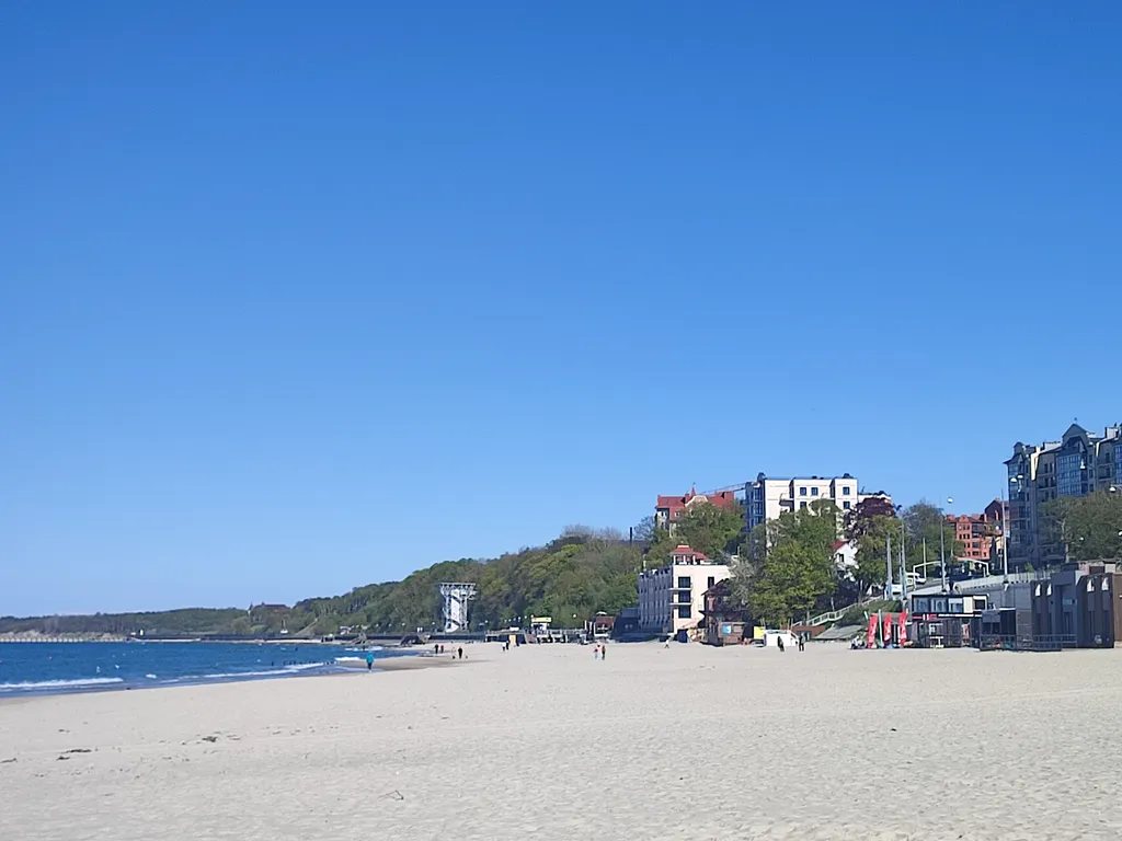 Квартира 2 -я Линия от МОРЯ и Лесной зоны