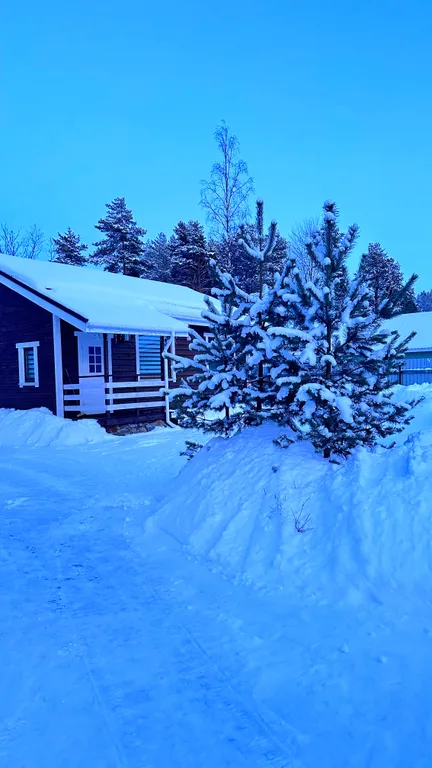Частный дом на берегу Ладожского озера