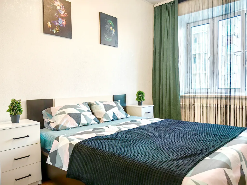 Однушка Чёрное Дерево