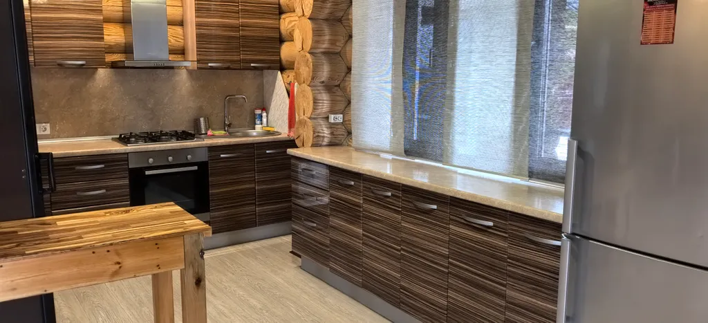 Срубовой коттедж на берегу Волги