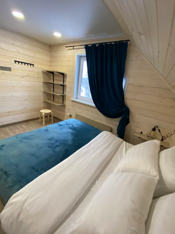 Уютный дом с сауной, бассейном и видом на Мустаг