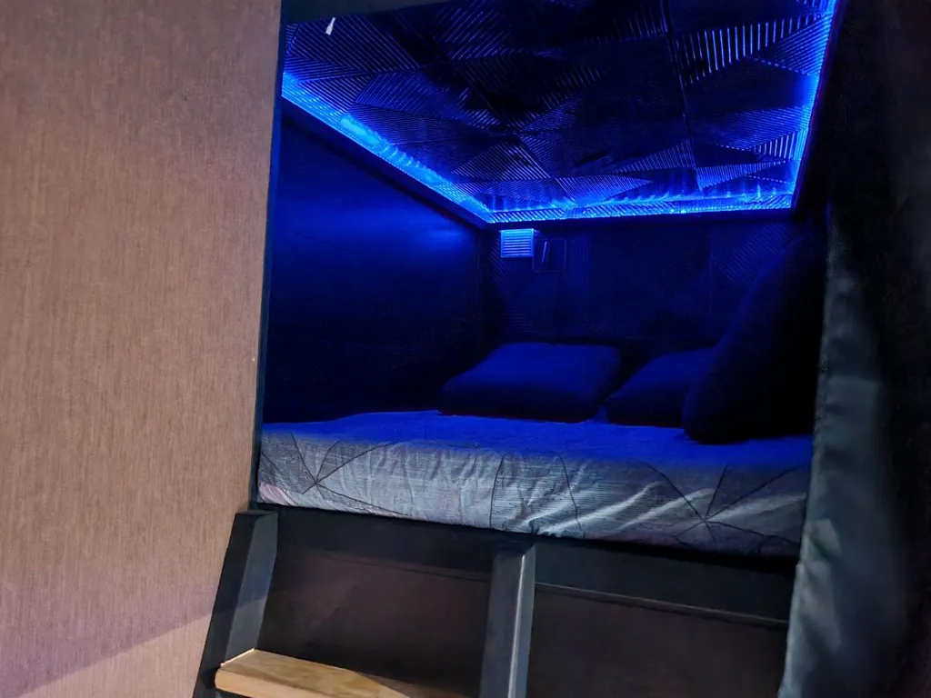 Квартира Квартира с панорамным видом и дизайнерским ремонтом — Сапроново