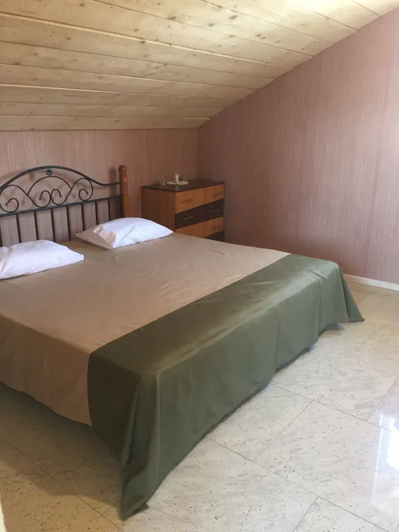 4-комнатный Дом