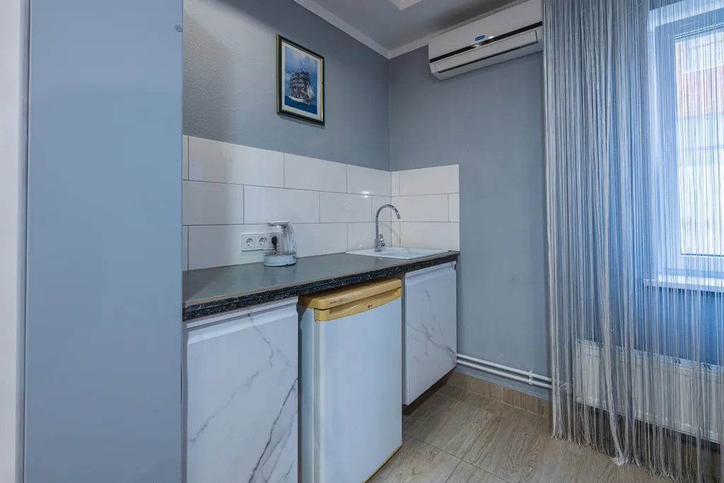 Уютное жильё с кухней и санузлом