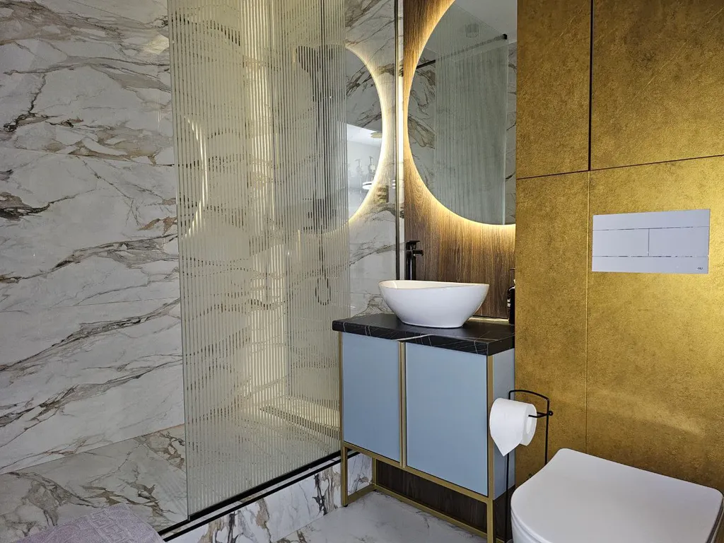 Уютная дизайнерская квартира с прекрасным видом из окна