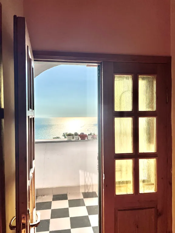 Дом с видом на море