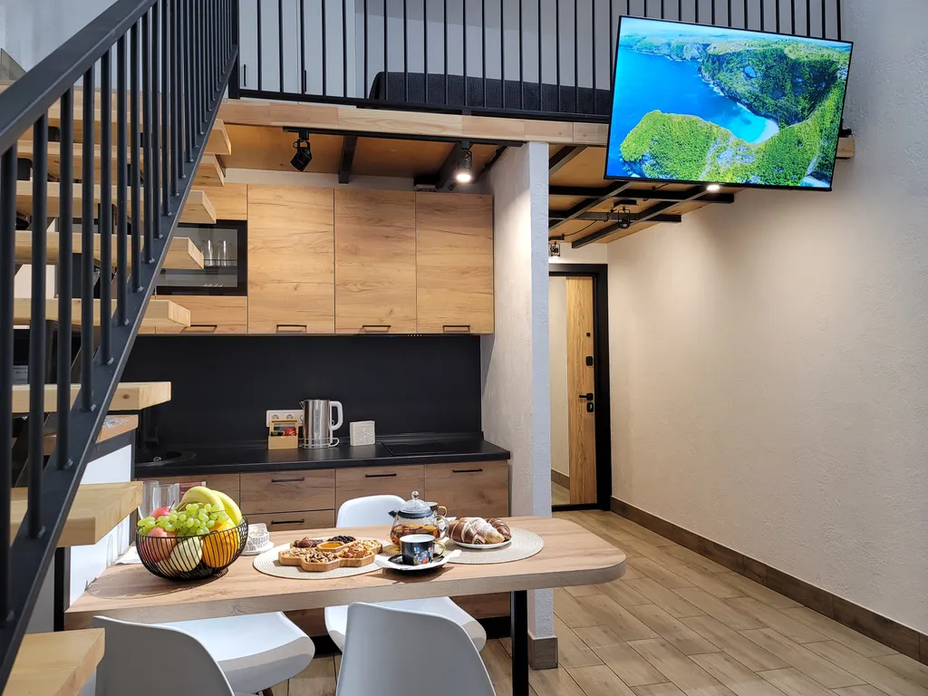 Комфортный двухуровневый апартамент в элитном комплексе