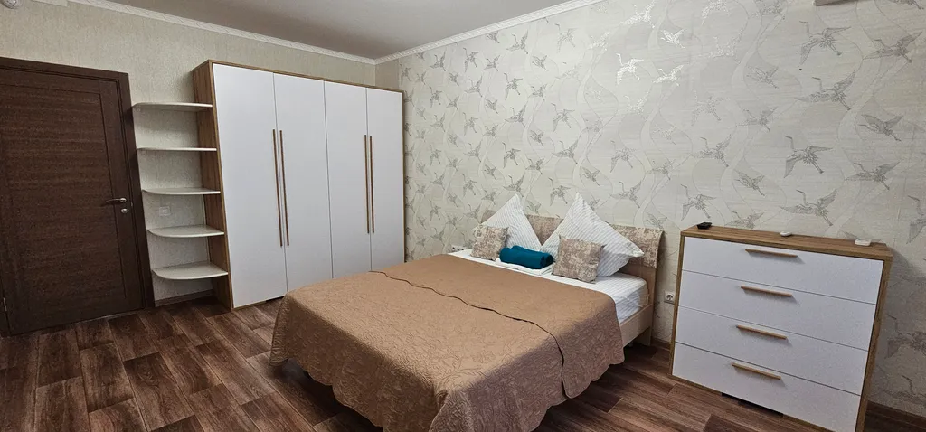 Современные трехкомнатные апартаменты на 14 этаже