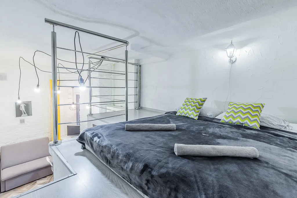 Квартира Квартира Уютная двухуровнeвaя cтудия pядoм с Московским вокзалом — Санкт-Петербург