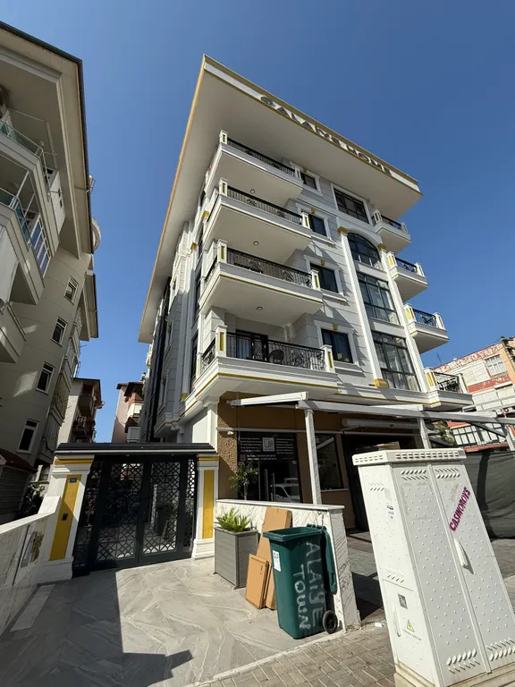 Новая уютная квартира в центре города, на пляже Клеопатра, с бассейном