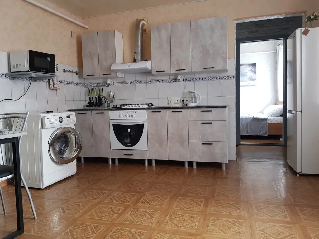 Уютный домик в тихом дворе