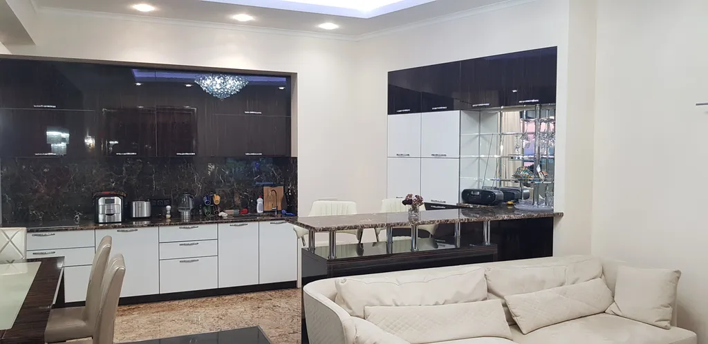 Пентхаус класса люкс с видом на море и горы