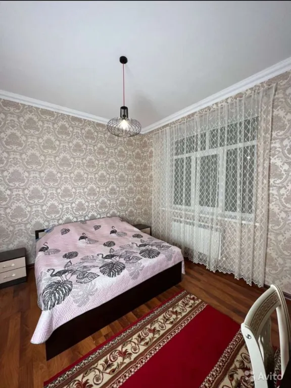 Дом с беседками