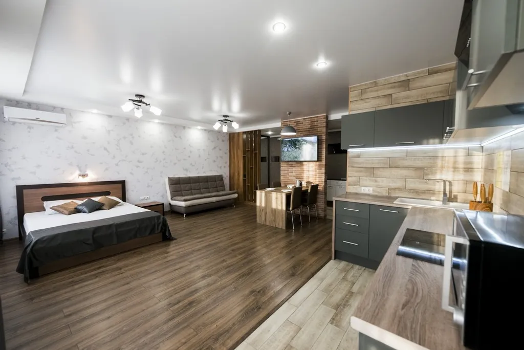 Просторная дизайнерская видовая студия