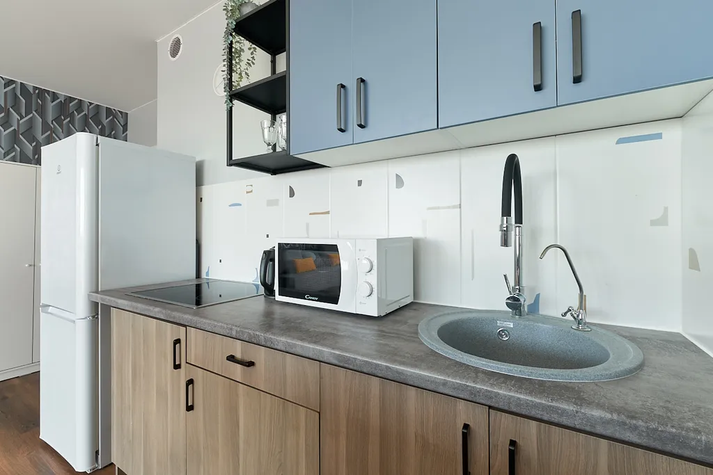 Студия с панорамным видом на город