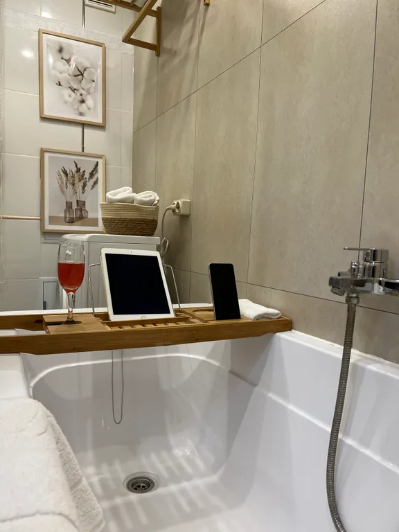 Прекрасная студия со свежим ремонтом в новом доме с чистым подъездом