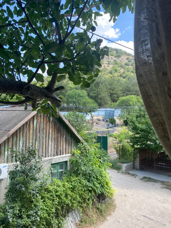 Коттедж Дом с камином в экопоселке у подножья гор — Инкерман