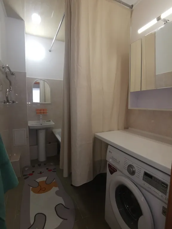 Трёшечка недалеко от парка и стадиона Краснодар