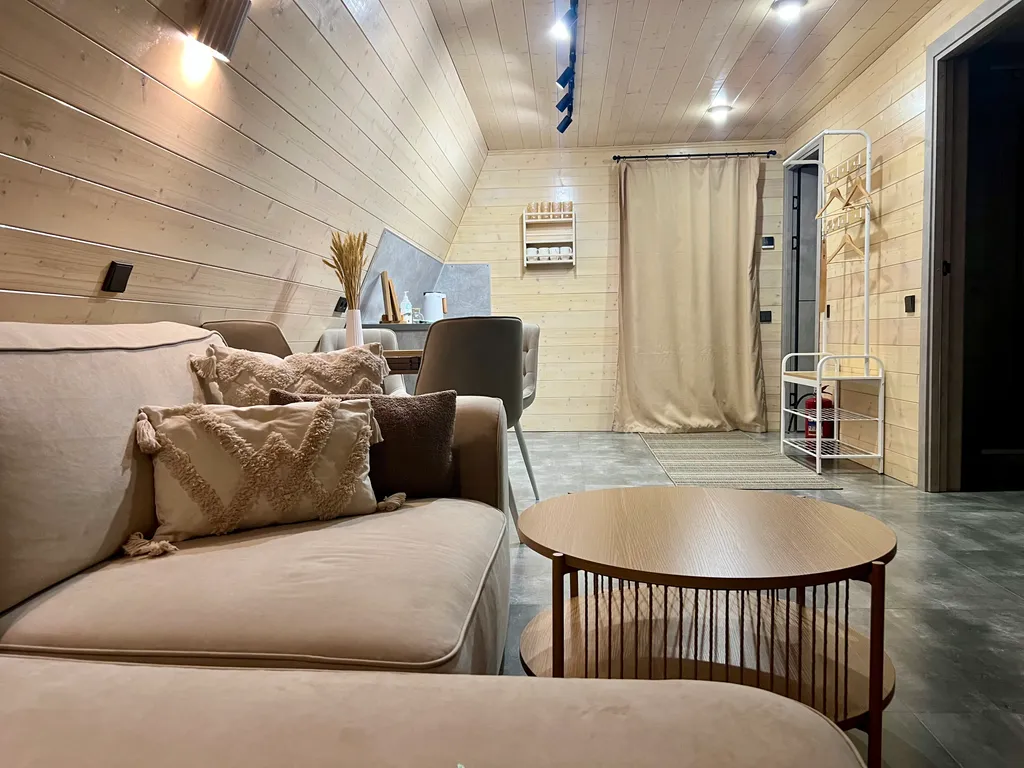 Коттедж Уютный дом Поле с баней на дровах и сибирским чаном — Лопатино