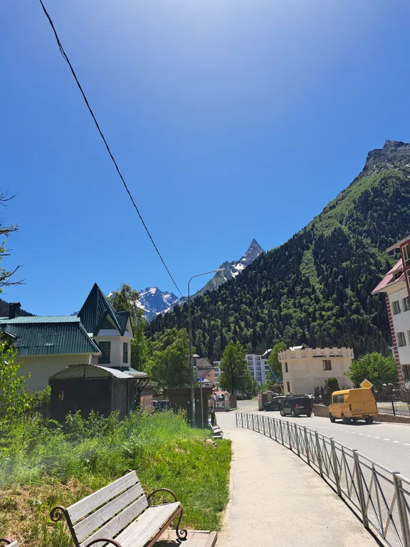 Квартира-студия с видом на горы