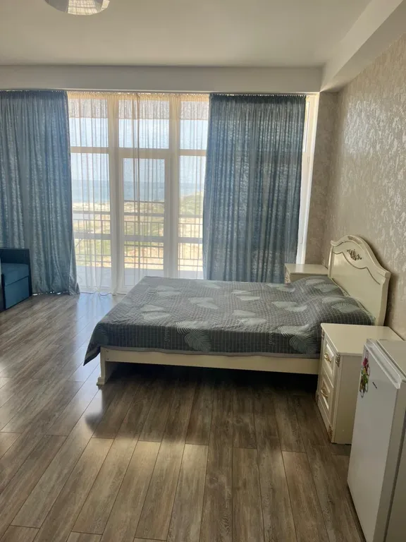 Студия с видом моря