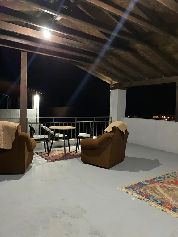 Дом на пoбеpежье Кaспийскогo моpя