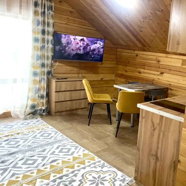 Уютный апартамент на втором этаже с отдельным входом