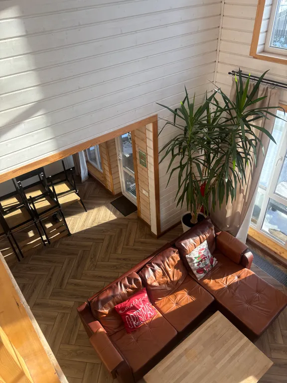 Дом у Коркинского озера с баней, купелью и детской площадкой.