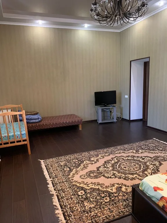 Коттедж 4-комнатный Дом — Евпатория