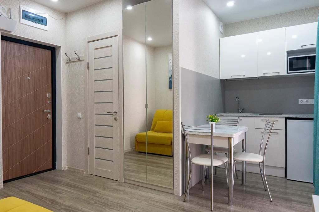 Трехместные апартаменты с балконом рядом с морем