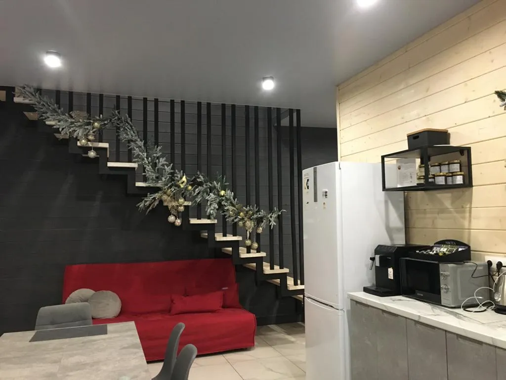 Коттедж в лесной зоне с тремя спальнями