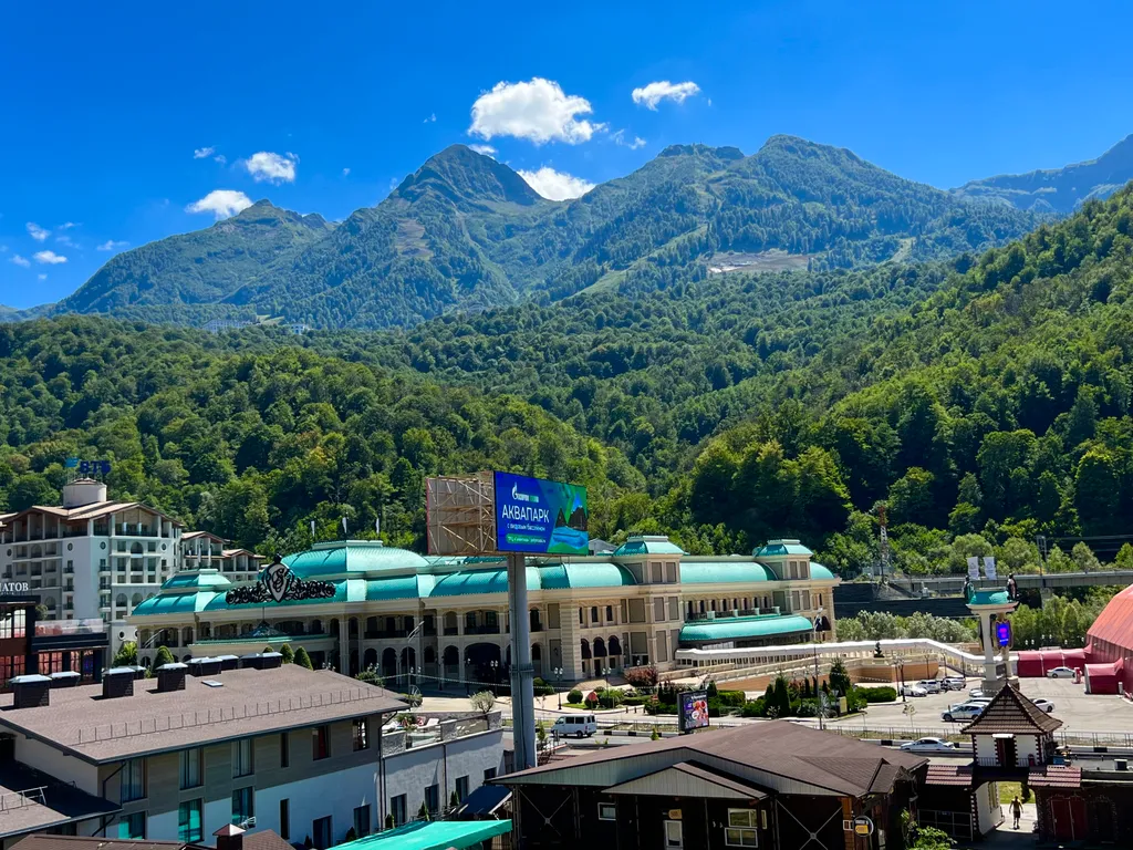 Просторная квартира с новым ремонтом для семьи в центре