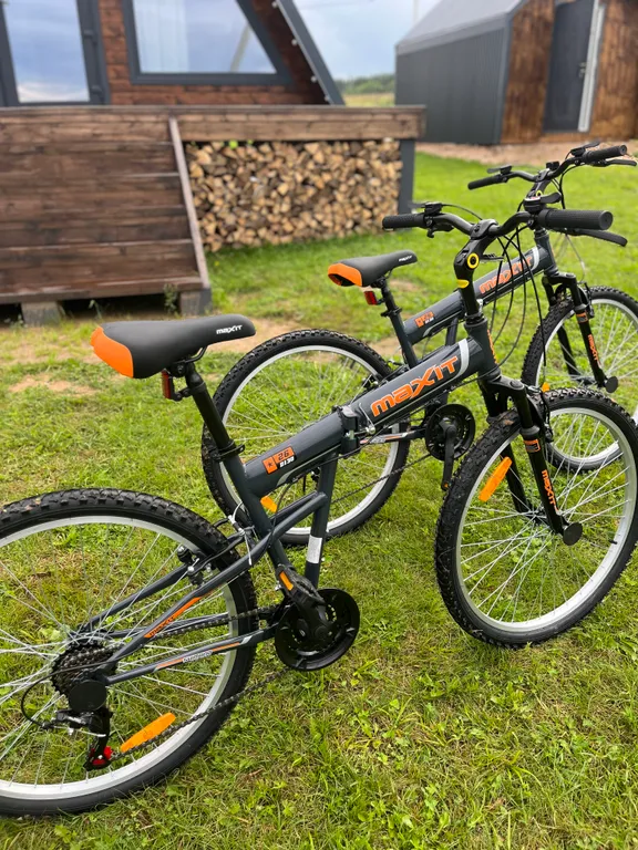 А-фрейм на берегу реки Нерль с банным чаном