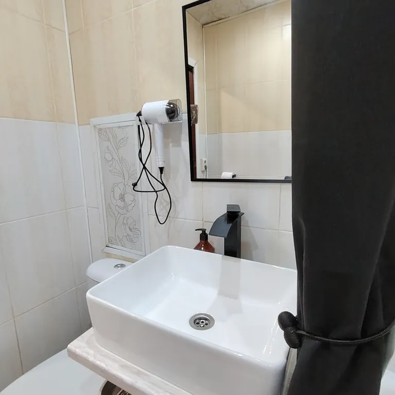 Квартира Квартира в сердце Нефтяников — Омск