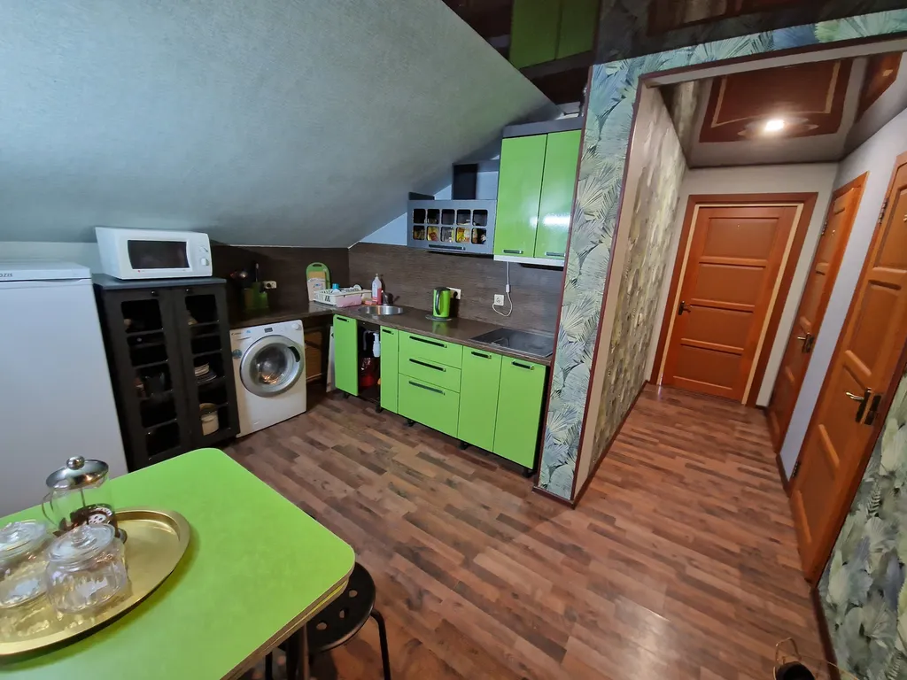 Роскошный дом в центре с сауной и бассейном на 15 гостей