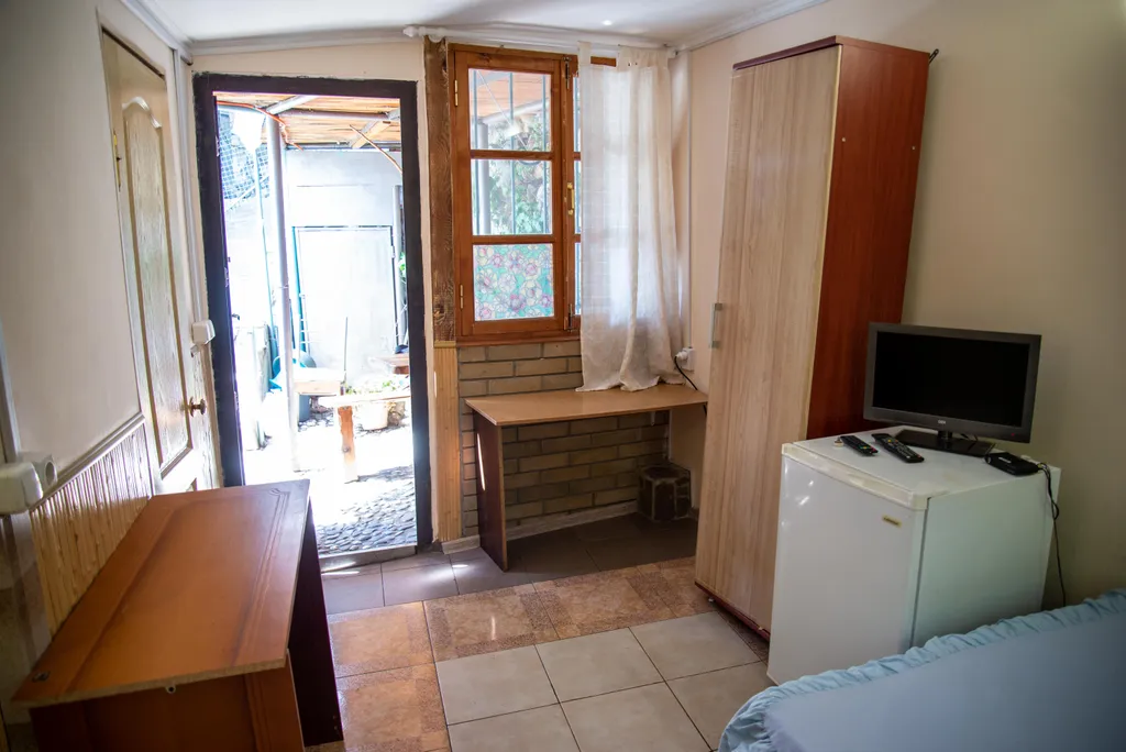 Домик с террасой