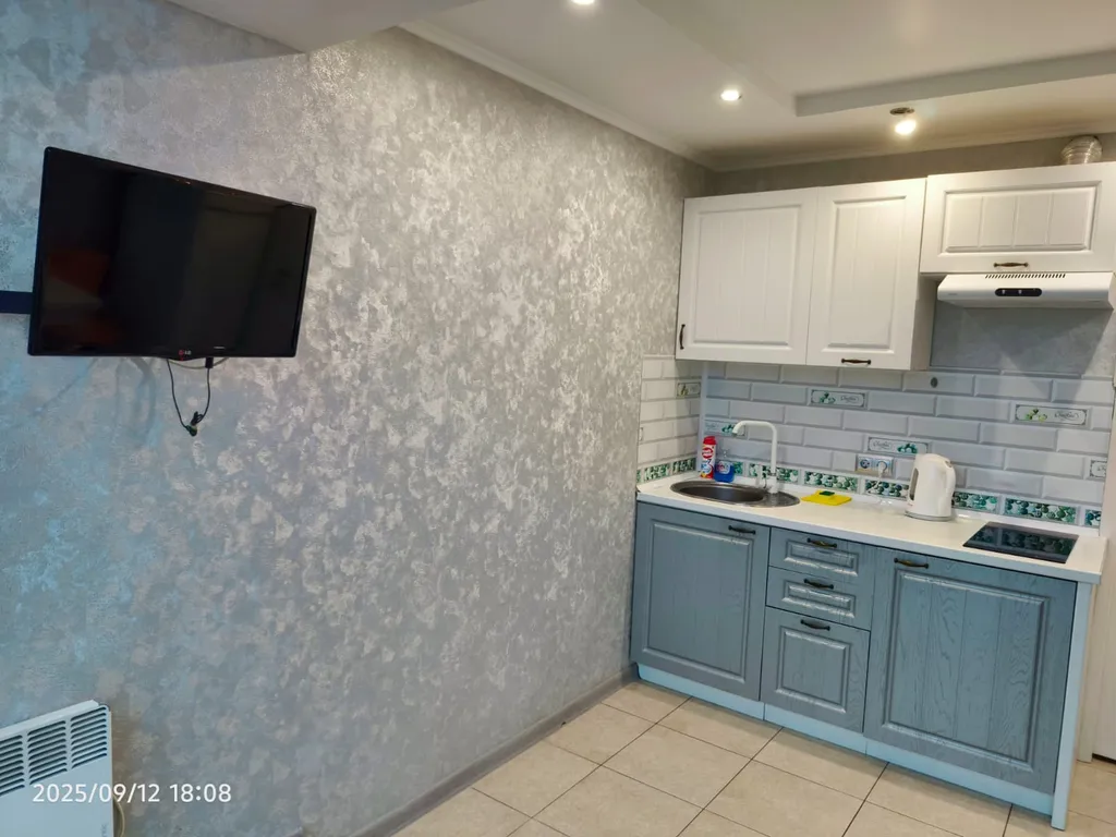 Квартира Однокомнатная квартира с видом на горы — Алушта