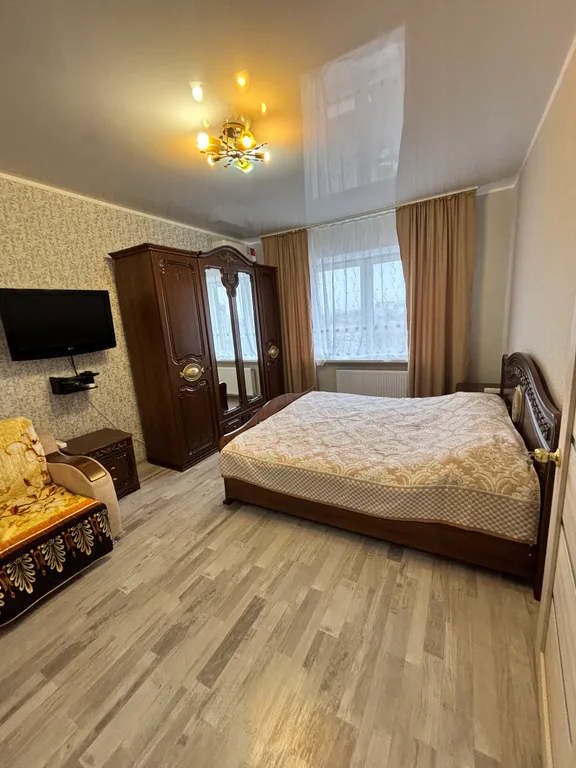 Квартира Сдаётся светлая и уютная квартира, в двух шагах от парка «Поддубного». — Ейск