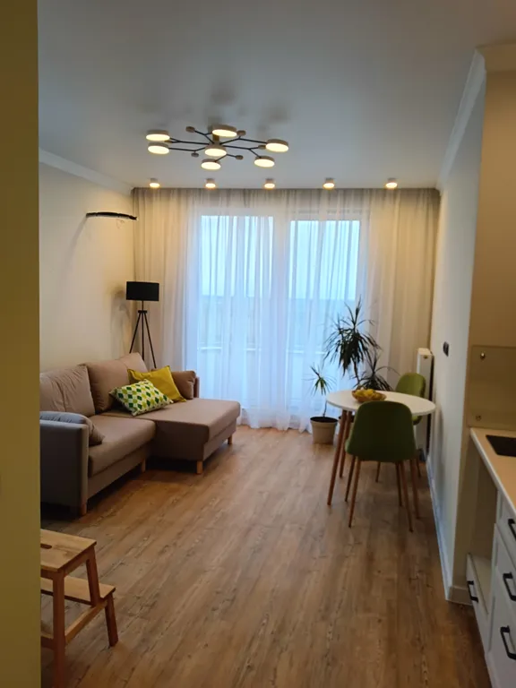 Стильная студия в доме комфорт класса с шикарным видом