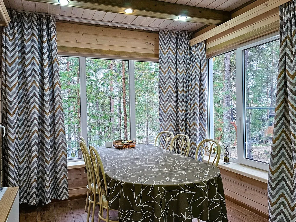 Уютный и просторный коттедж в сосновом бору на берегу озера