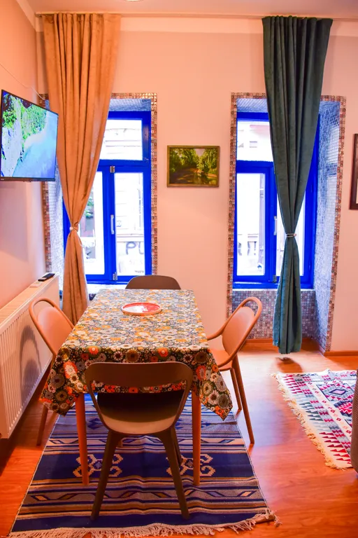 Дом Библиотекаря с Балконом