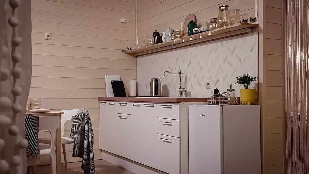 Коттедж Дом с панорамными окнами в сосновом лесу с банным чаном и проектором — Первая Алексеевка