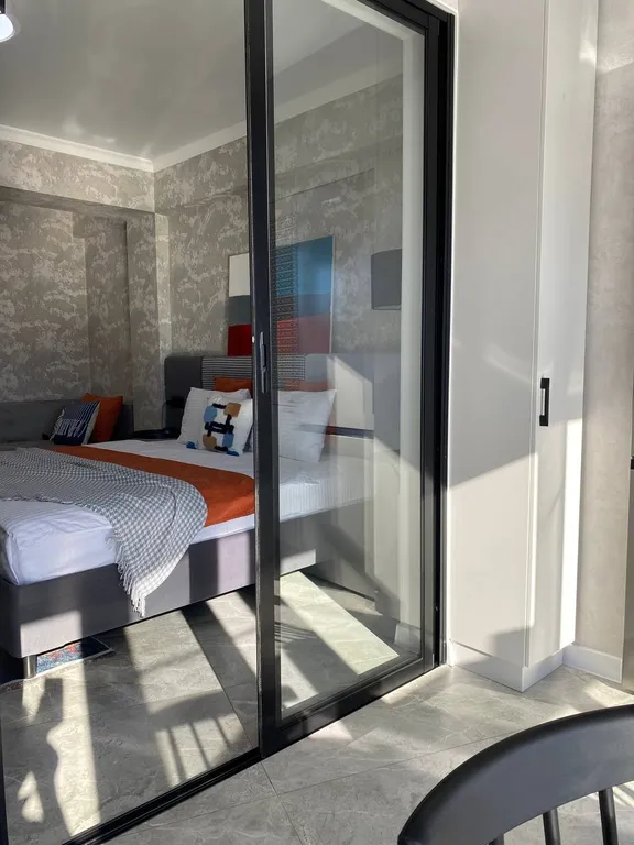 Дизайнерская квартира ЖК «Мёд house”