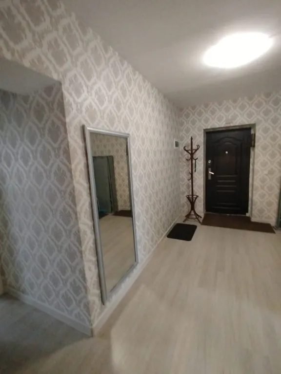 Просторная семейная двухкомнатная квартира рядом с центром города