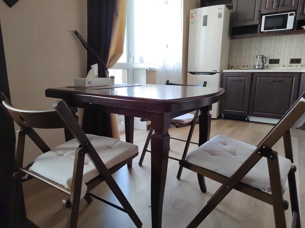 Уютная большая квартира рядом с аэропортом Кольцово с кондиционером