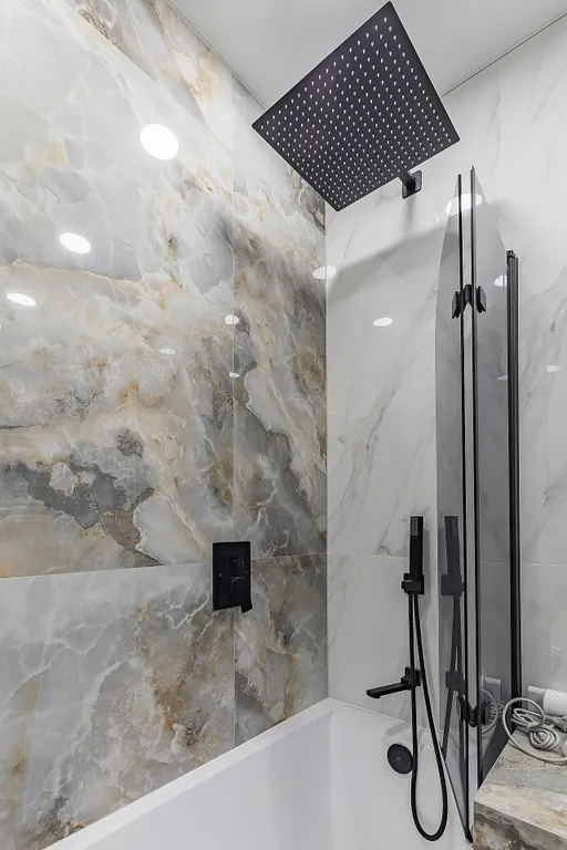 2-к кв-ра рядом с аквапарком Океанис с дизайнерским ремонтом