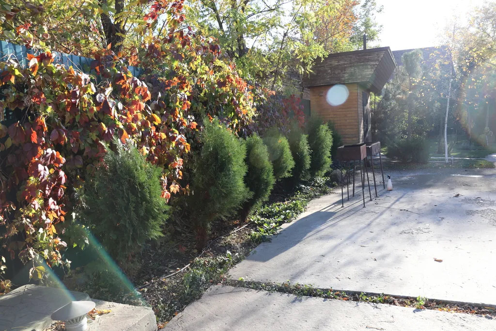 Загородный дом-шале "Pinebrook", аренда, у реки Дон. Сезонный бассейн.