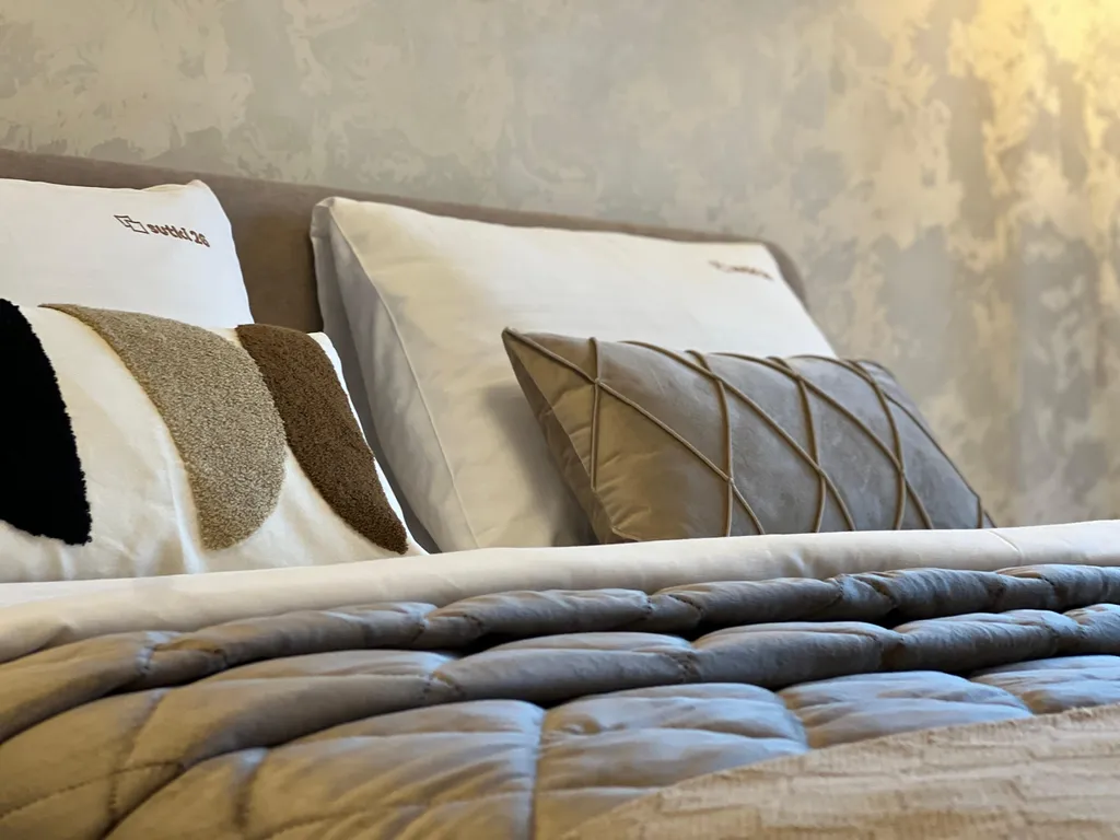 Стильная двухкомнатная квартира с видом на Машук